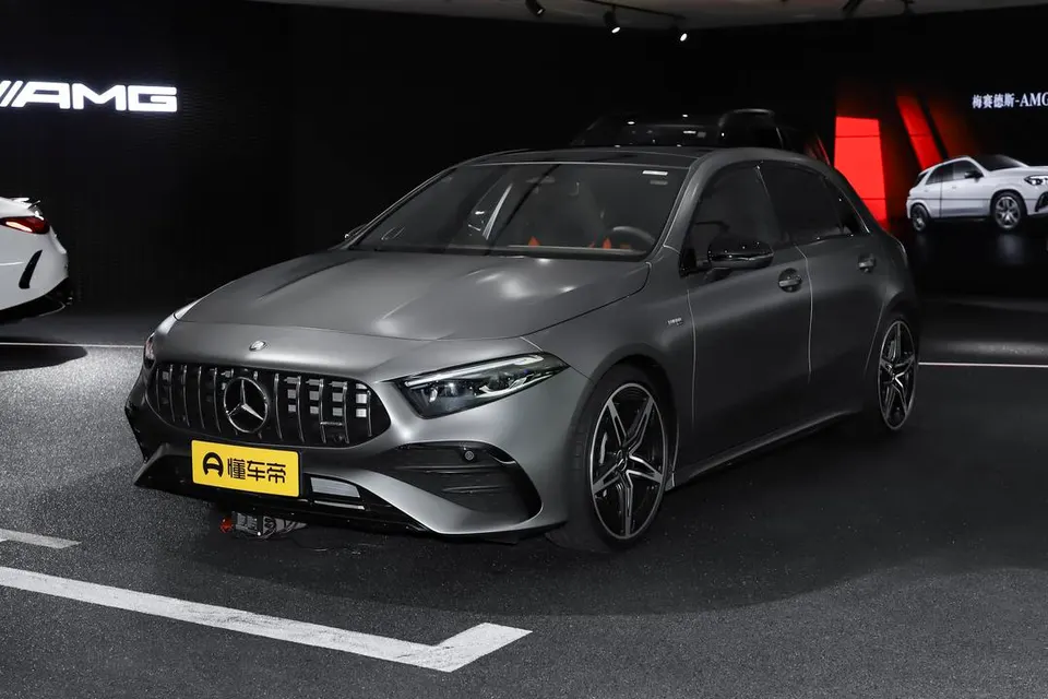 Mercedes-Benz A-Class AMG (imported) — пример автомобиля с китайского рынка; комплектация выбранного объявления может отличаться
