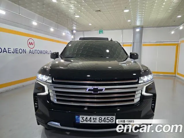 Chevrolet Tahoe — пример автомобиля с корейского рынка; комплектация выбранного объявления может отличаться