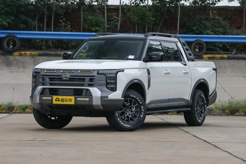 Nissan Frontier Pro — пример автомобиля с китайского рынка; комплектация выбранного объявления может отличаться