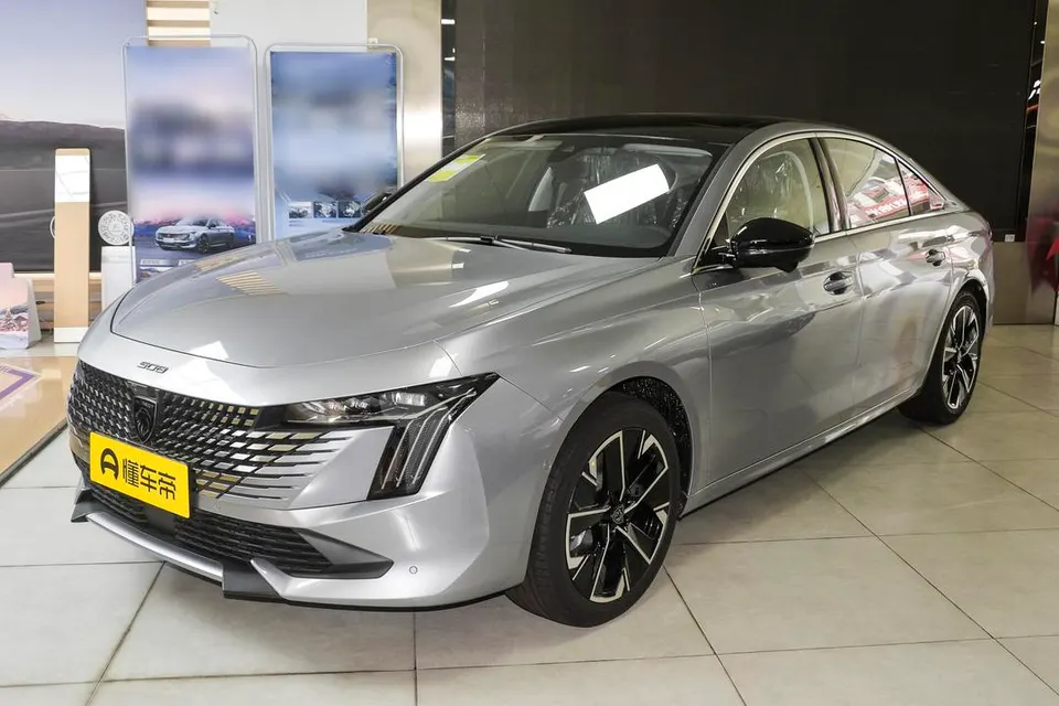 Peugeot 508L — пример автомобиля с китайского рынка; комплектация выбранного объявления может отличаться
