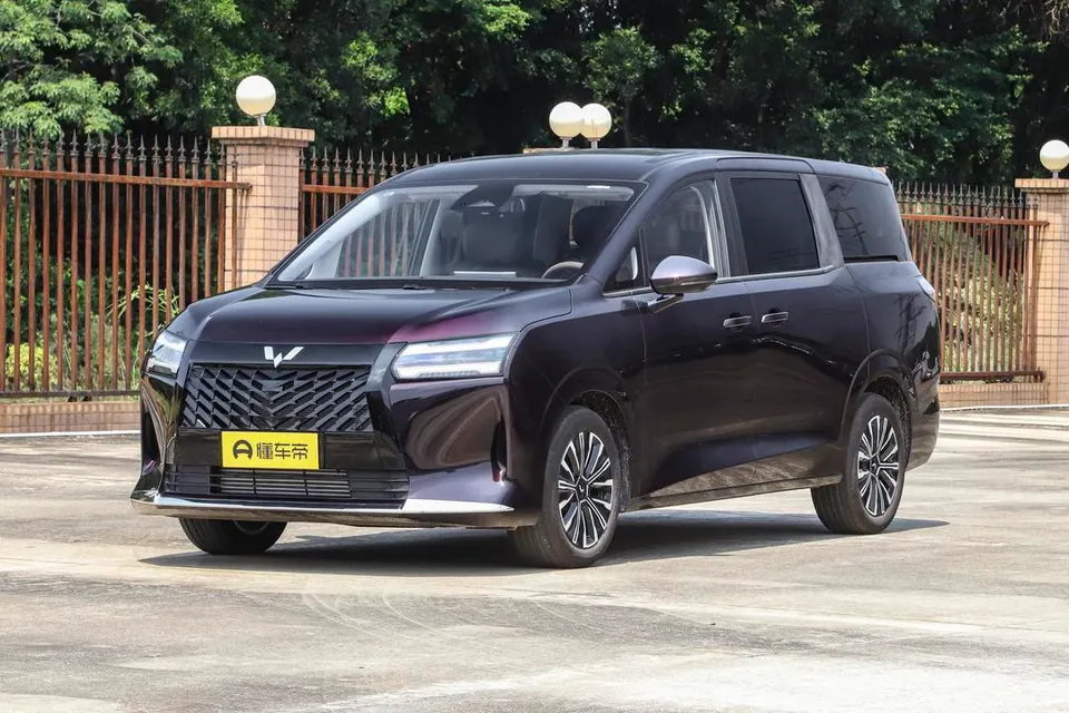 Wuling Xingguang 730 — пример автомобиля с китайского рынка; комплектация выбранного объявления может отличаться