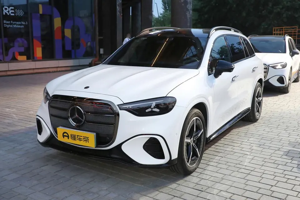 Mercedes-Benz GLC EV — пример автомобиля с китайского рынка; комплектация выбранного объявления может отличаться
