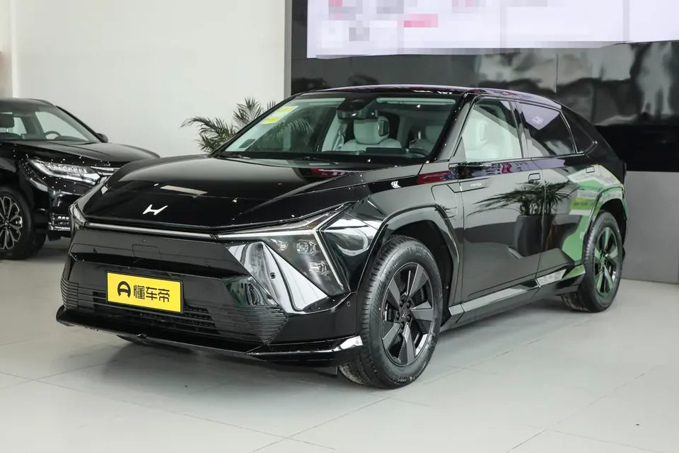 Honda S7 — пример автомобиля с китайского рынка; комплектация выбранного объявления может отличаться
