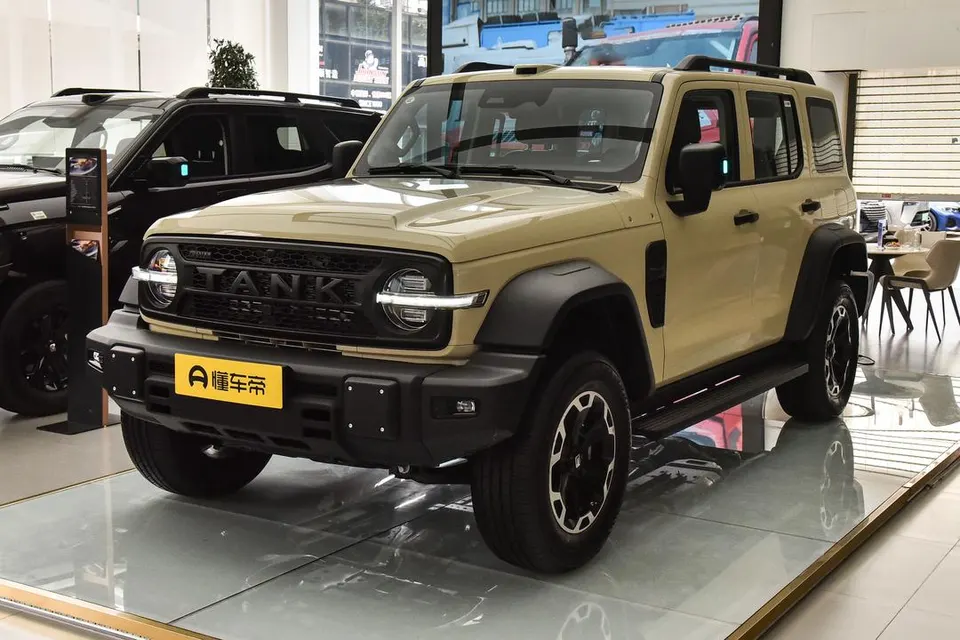 Tank 300L Hi4-T — пример автомобиля с китайского рынка; комплектация выбранного объявления может отличаться