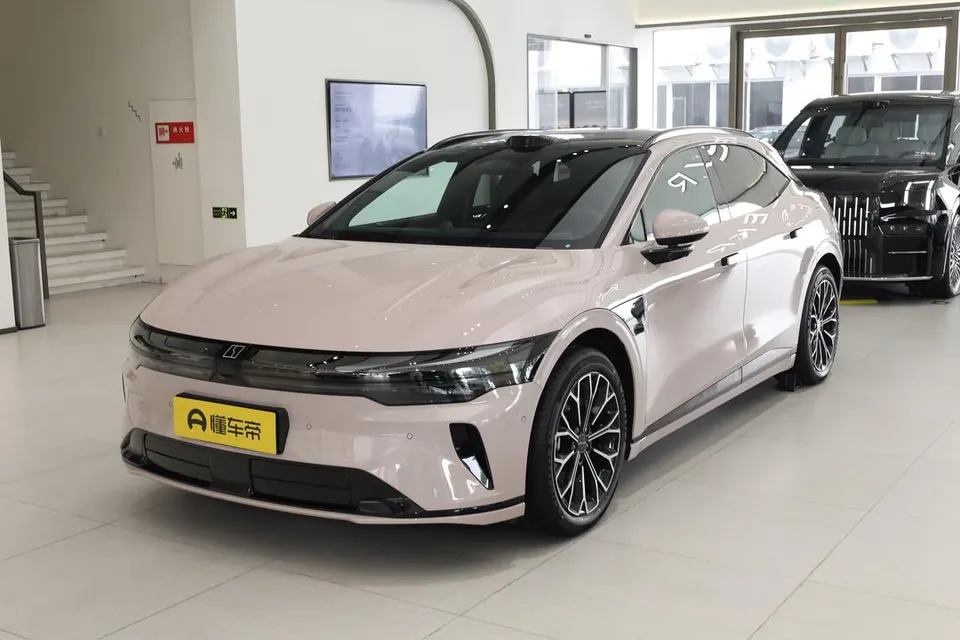 ZEEKR 007GT — пример автомобиля с китайского рынка; комплектация выбранного объявления может отличаться
