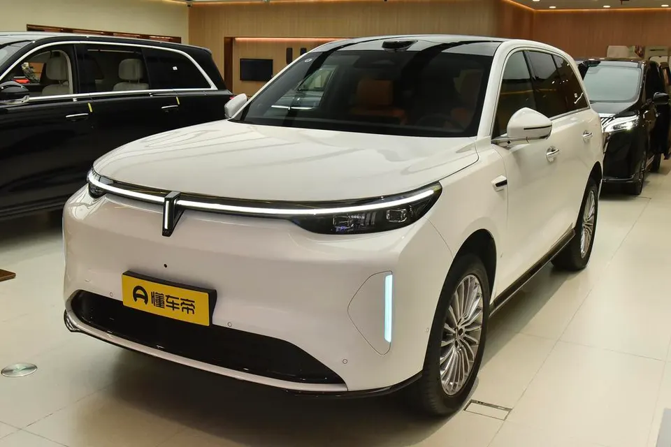 WEY V8X PHEV — пример автомобиля с китайского рынка; комплектация выбранного объявления может отличаться