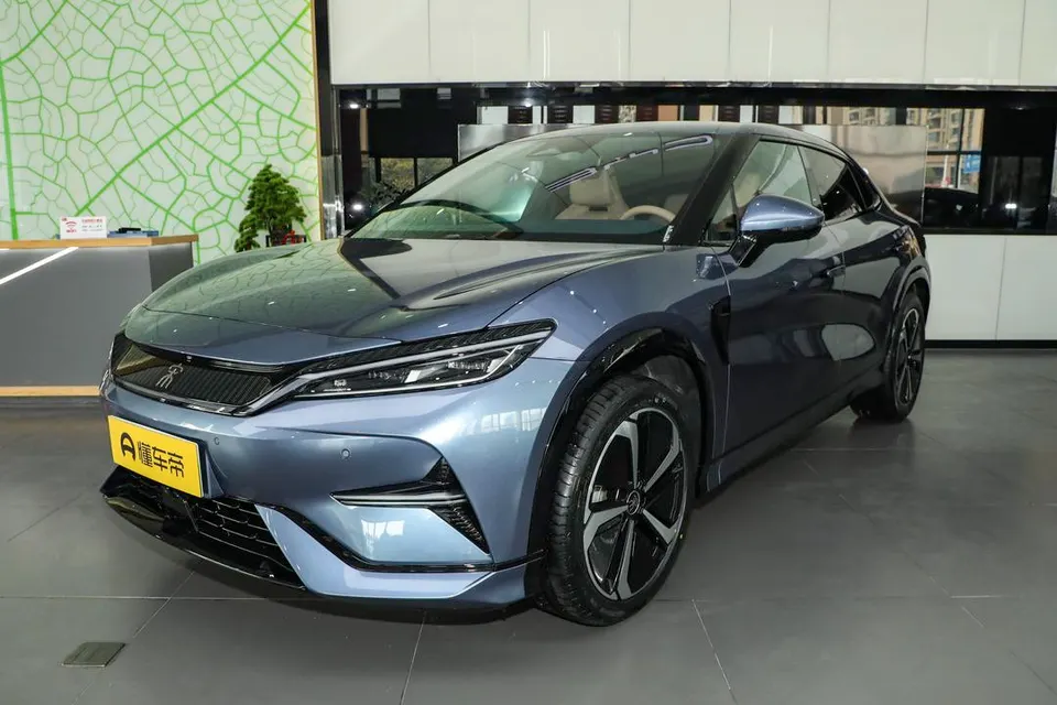 BYD Song L EV — пример автомобиля с китайского рынка; комплектация выбранного объявления может отличаться