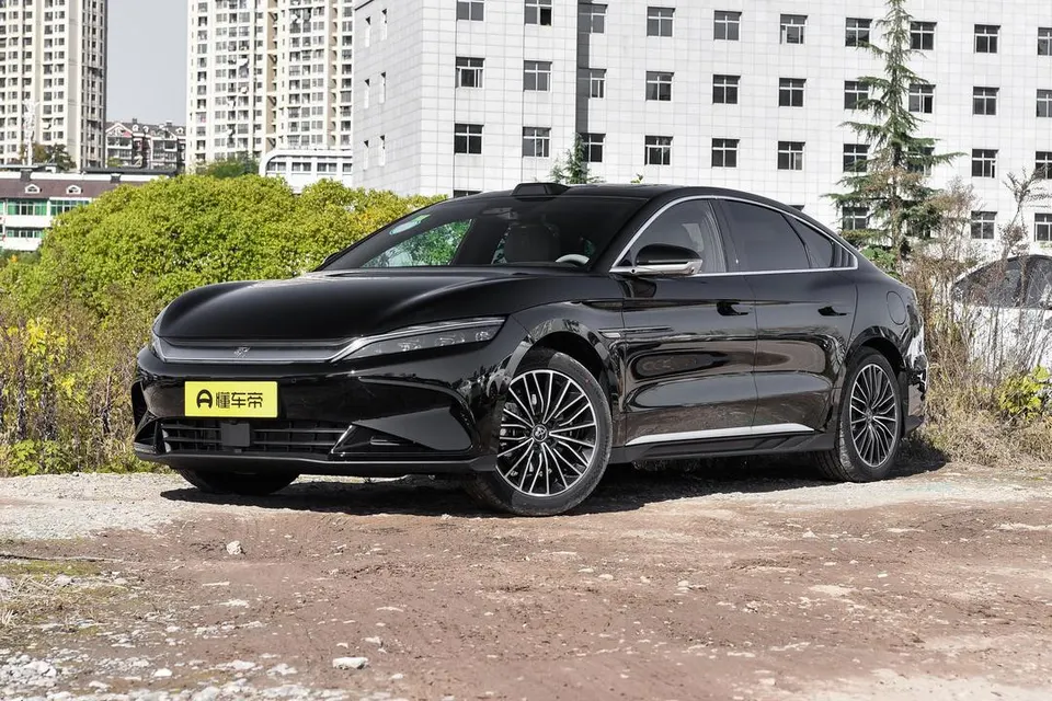 BYD Han DM — пример автомобиля с китайского рынка; комплектация выбранного объявления может отличаться
