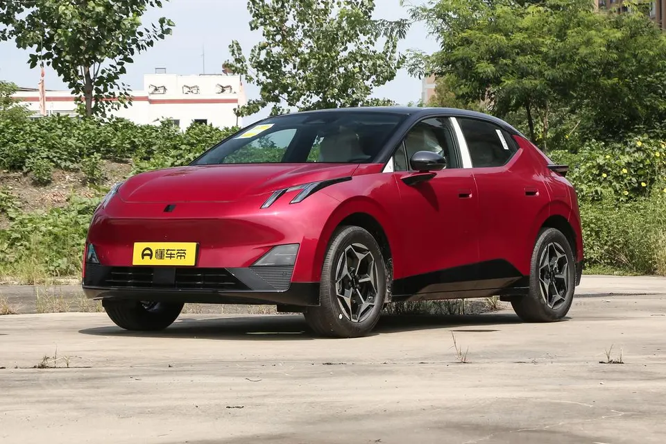 Lynk & Co 20 — пример автомобиля с китайского рынка; комплектация выбранного объявления может отличаться