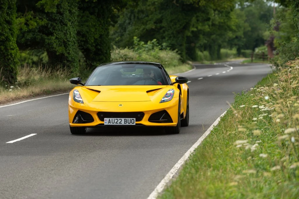 Lotus Emira