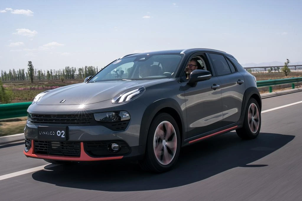 Lynk & Co 02