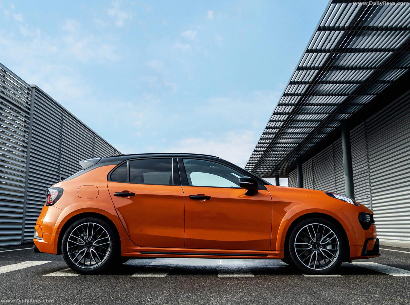 Lynk & Co 02 Hatchback