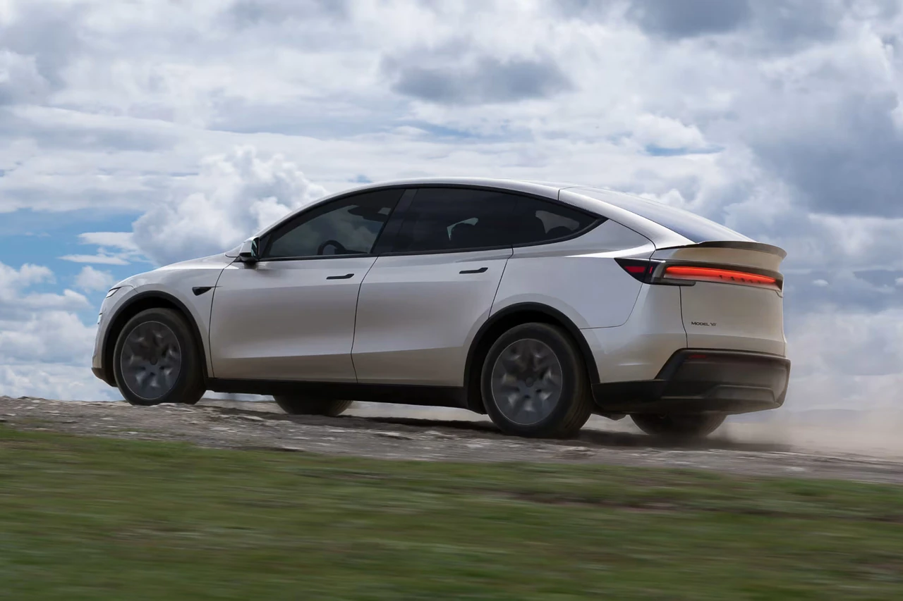 Tesla Model Y L