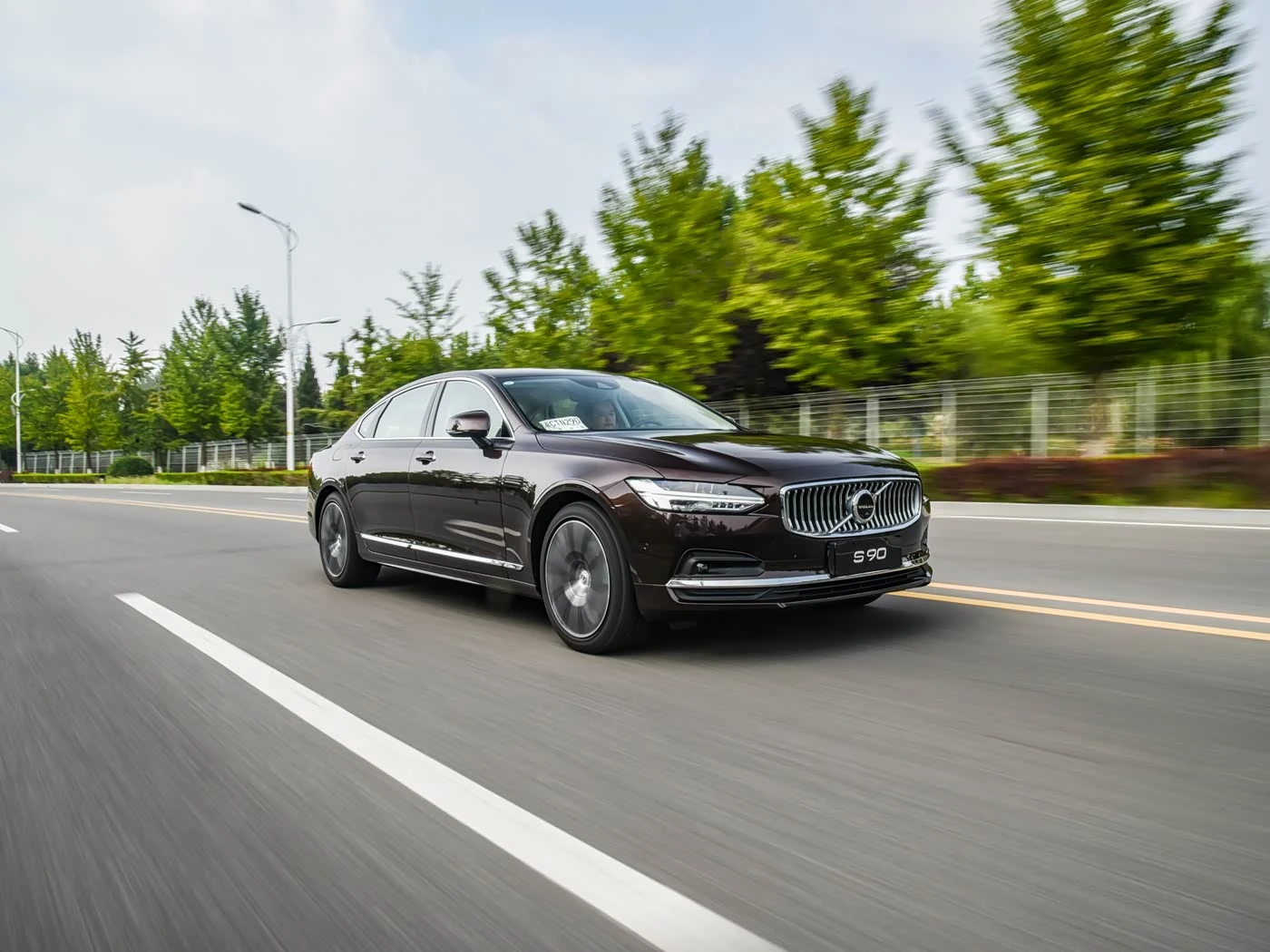 Volvo S90